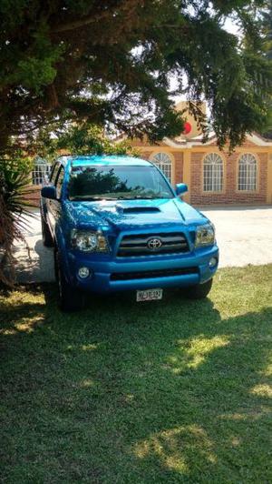 Toyota Tacoma TRD sport prerrunner 