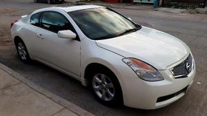 Nissan Altima Coupe  (Impecable)