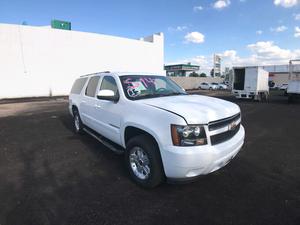 Chevrolet Suburban  de seguro $ x4 motor 5.3