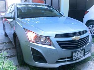 Cruze en excelente estado.