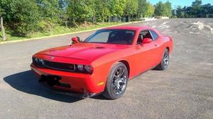 DODGE CHALLENGER  V8 ESTANDAR PIEL CLIMA