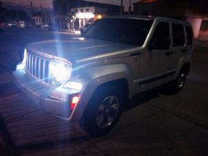 JEEP LIBERTY X4 IMPECABLE $$$ 132 MIL $$$