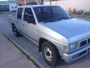 Nissan Pick Up Doble Cambina 