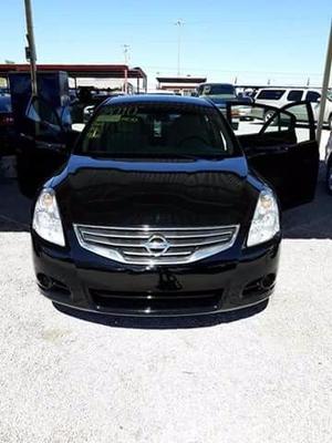 Nissan Altima  impecable