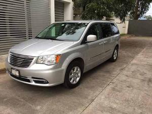 Chrysler Town & Country Touring 