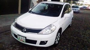 Nissan Tiida Sedan  Estandar Premium