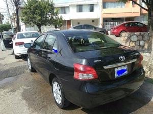 Toyota Yaris  Premium