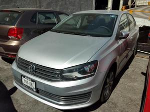 Volkswagen Vento p Confortline L4/1.6 Man