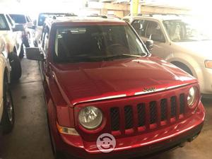 Jeep patriot estandart