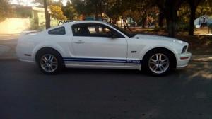 FORD MUSTANG GT  BLANCO