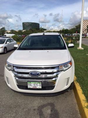 Preciosa camioneta ford edge