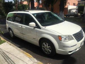 Chrysler Town & Country