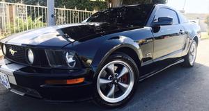 Mustang  V8 estandard