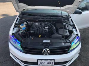 Volkswagen Jetta 2.0 Live At