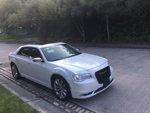 Chrysler 300 C , V6, posible crédito