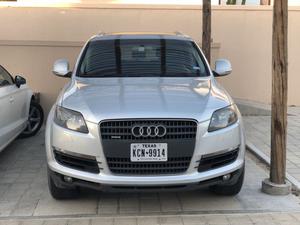 Audi Q7 Premium Luxury Quattro