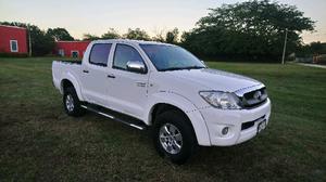 impecable TOYOTA HILUX