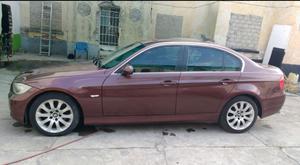 Bonito BMW serie 3 versión 330 Modelo 