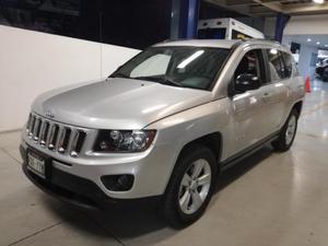 Jeep Compass p Latitud 5vel 4x2 5vel