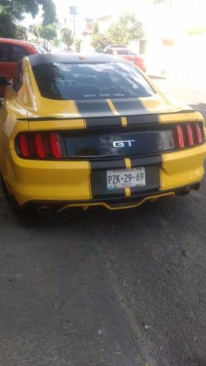 Mustang GT estandar Modelo  Motor  kms El más