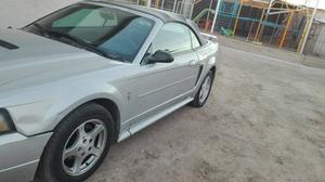 vendo ford mustang