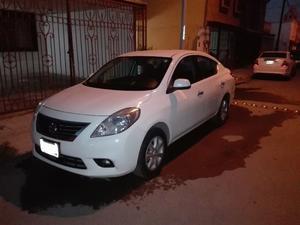 NISSAN VERSA  (estándar)