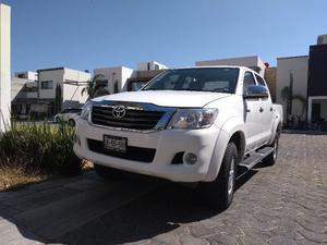 Toyota Hilux , Doble Cabina, bca., Poco uso, en Puebla