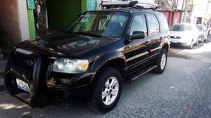 Se vende Ford escape 