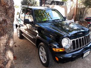 jeep liberty  limited impecable