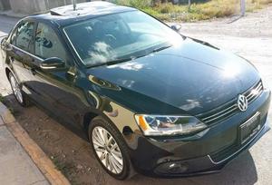 SE VENDE FLAMANTE JETTA 