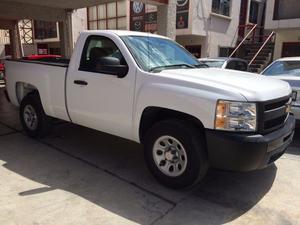 SILVERADO  STD  EXCELENTE UNIDAD