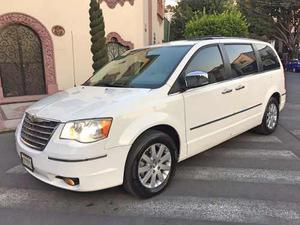 Chrysler Town & Country