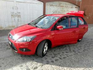 Ford Focus Sedan Sport 5vel Mt 