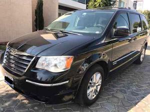 Chrysler Town & Country Touring