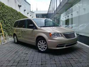 Chrysler Town & Country  Li V6/3.6 Aut