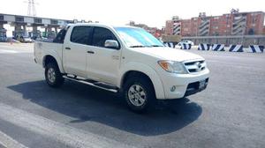 Toyota Hilux Cabina Doble Mt 