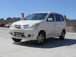 Toyota Avanza Premium At  Blanco