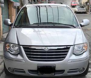 Chrysler Town & Country Limited  Equipada (no Voyager)