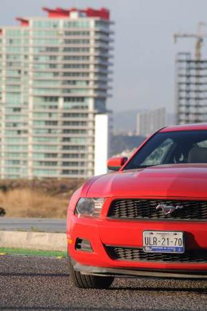 Ford Mustang Lujo V6 Mt