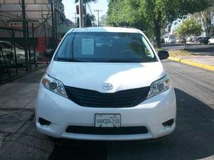 Toyota Sienna Le Aa Ee At