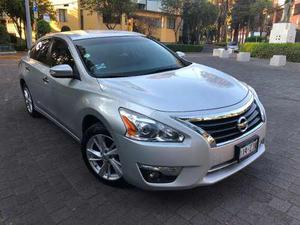 Nissan Altima 2.5 Advance Mt Sedán - Piel