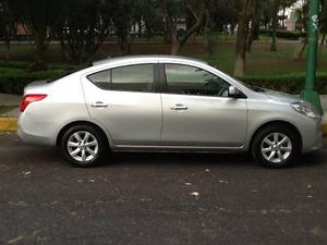 Nissan Versa 1.6 Exclusive At Impecable