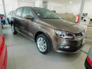 Volkswagen Polo Tiptronic At 17