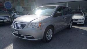 Chrysler Town & Country 3.6 Li At  Plata