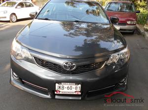  Toyota Camry XLE V6 6AT