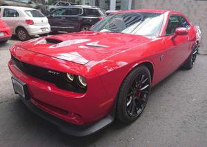 Dodge Challenger Srt Hellcat .