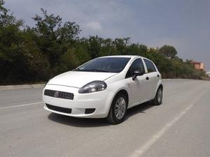 Fiat Grande Punto Chevy Vento Attitude Dynamic Hb 5p Mt 6vel