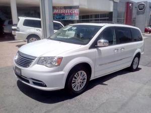 Chrysler Town & Country 3.6 Limited Mt 