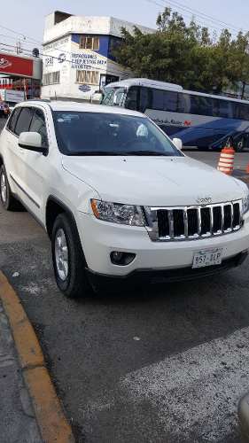 Jeep Grand Cherokee 3.6 Laredo V6 Lujo 4x2 Mt