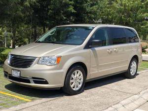 Chrysler Town & Country 3.6 Lx Mt 